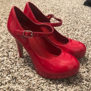 Women’s pumps